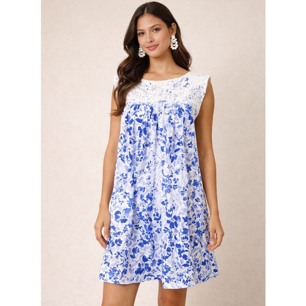 Mi Golondrina Mexico Floral Embroidered Blue and White Dress XS